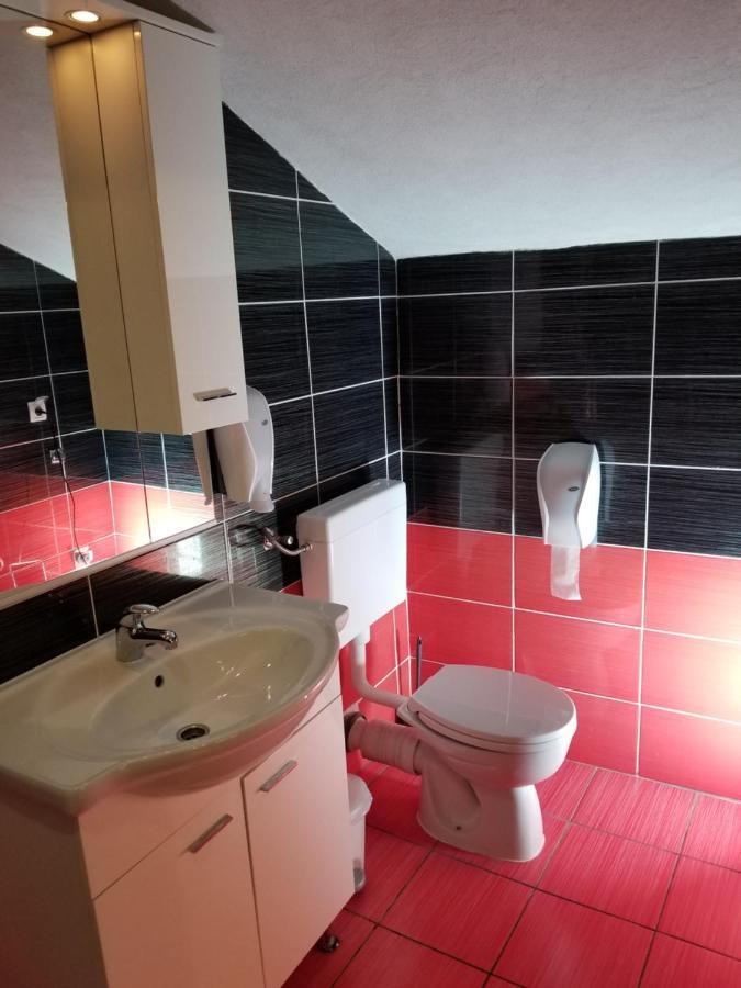 Wellness B&B Winery Sontacchi Kutjevo Экстерьер фото